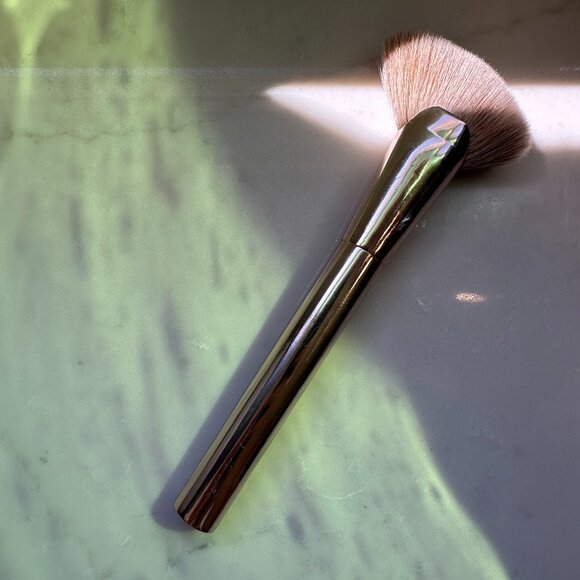 Patrick Ta Contour Brush - Like New - Picture 4 of 8